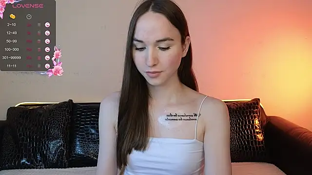 Snapshot of Angeel_Kate chatting on September 19, 2025, 7:32 am Angeel Kate online show from September 19, 2025, 7:32 am