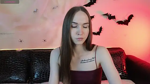 Snapshot of Angeel_Kate chatting on October 22, 2025, 6:35 am Angeel Kate online show from October 22, 2025, 6:35 am