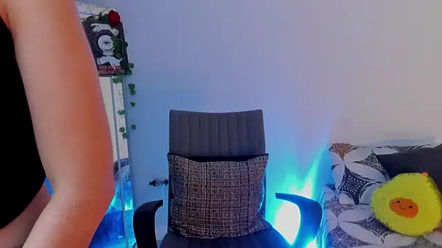 Genesiissss online show from November 9, 2025, 11:25 pm