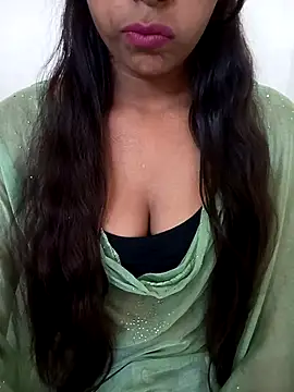 Cute-Priyanshi online show from September 9, 2025, 4:23 am