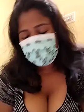 HAANNIAA online show from September 12, 2025, 6:08 pm