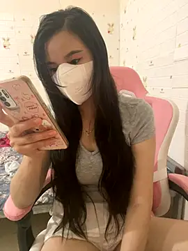 Snapshot of _sury00_ chatting on October 7, 2025, 1:30 pm sury00 online show from October 7, 2025, 1:30 pm