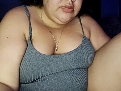 Snapshot of xlatinastar chatting on February 27, 2026, 11:49 pm xlatinastar online show from February 27, 2026, 11:49 pm