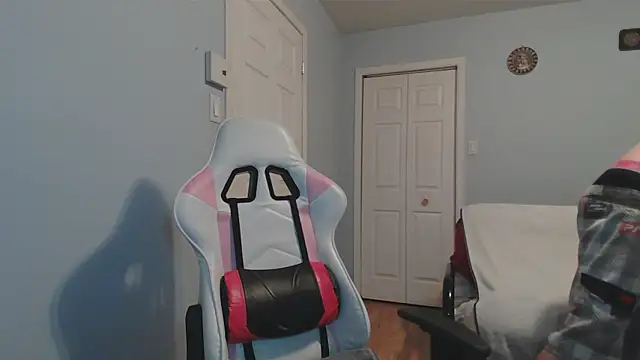 Ardokks online show from December 14, 2025, 2:17 am