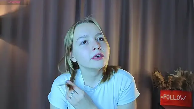 Snapshot of VinnieSerrano chatting on September 17, 2025, 1:02 pm VinnieSerrano online show from September 17, 2025, 1:02 pm