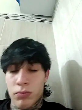 Iantwink18 online show from March 24, 2026, 3:33 am