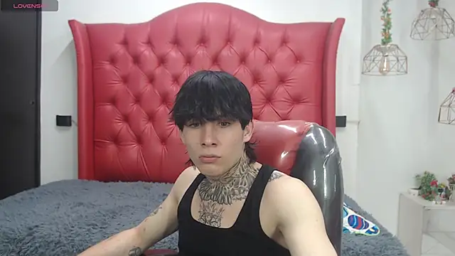 Iantwink18 online show from March 25, 2026, 8:48 pm