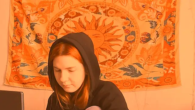 AliceCUNTach online show from June 19, 2026, 4:06 am