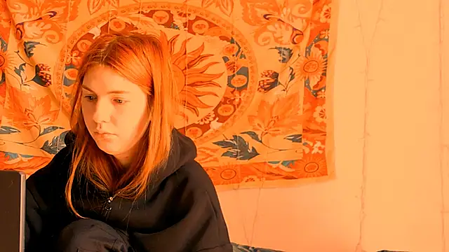 AliceCUNTach online show from June 28, 2026, 5:02 am