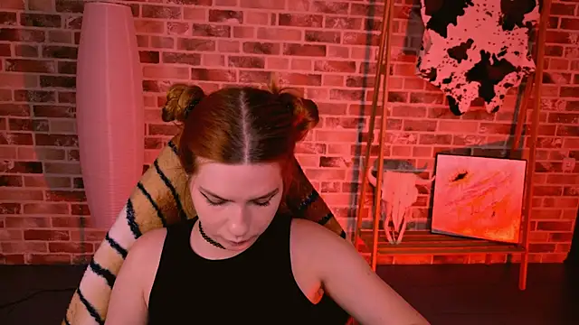 AliceCUNTach online show from July 27, 2026, 5:36 am