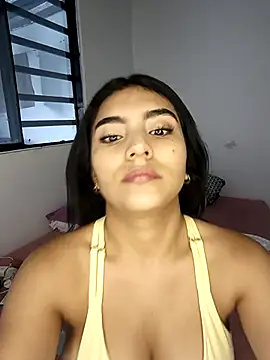 EmilyRose yb online show from September 16, 2025, 4:19 pm