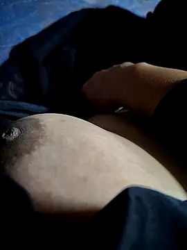 Hot lali 555 online show from October 30, 2025, 6:15 am