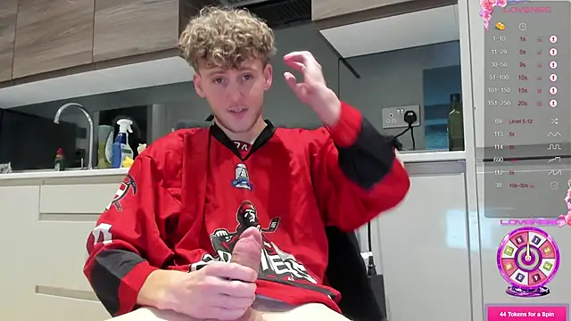 Snapshot of DominantAlex18 chatting on March 6, 2026, 1:51 pm DominantAlex18 online show from March 6, 2026, 1:51 pm