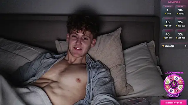 Snapshot of DominantAlex18 chatting on March 15, 2026, 2:01 pm DominantAlex18 online show from March 15, 2026, 2:01 pm