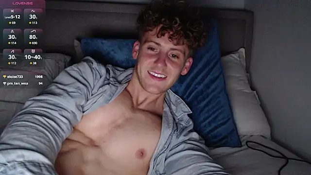 Snapshot of DominantAlex18 chatting on March 16, 2026, 2:06 am DominantAlex18 online show from March 16, 2026, 2:06 am