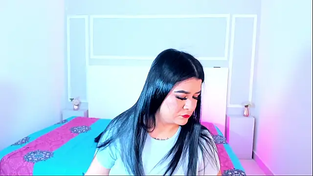 Snapshot of TianaGlow26 chatting on September 26, 2025, 3:43 am TianaGlow26 online show from September 26, 2025, 3:43 am