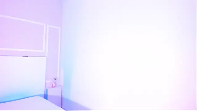 Snapshot of TianaGlow26 chatting on October 5, 2025, 3:38 am TianaGlow26 online show from October 5, 2025, 3:38 am