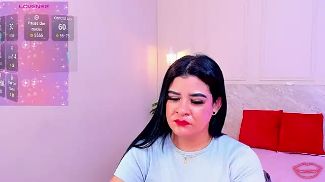 Snapshot of TianaGlow26 chatting on October 30, 2025, 7:36 pm TianaGlow26 online show from October 30, 2025, 7:36 pm