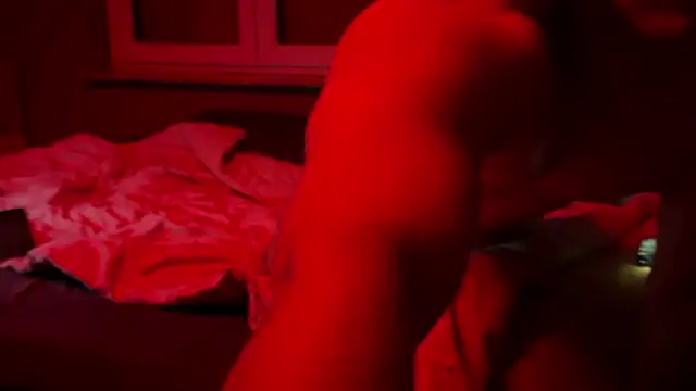 luksfuck online show from May 9, 2026, 8:47 pm