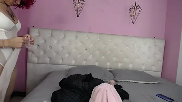 Snapshot of caroliine_fox__ chatting on September 20, 2025, 3:40 am caroliine fox   online show from September 20, 2025, 3:40 am