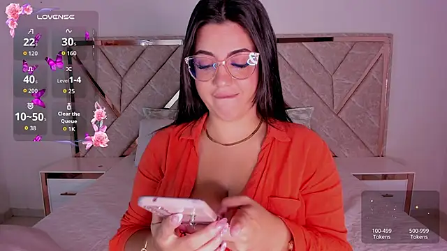 lauren bigboobs22 online show from May 15, 2026, 2:02 pm