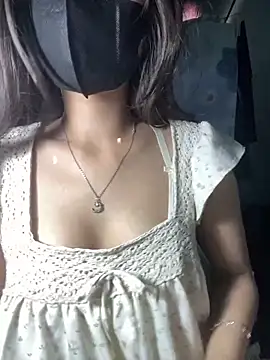 Fin-xinh18 online show from October 5, 2025, 7:39 am