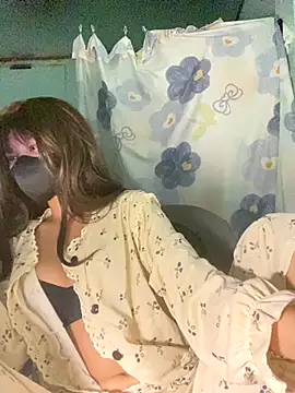 Fin-xinh18 online show from October 18, 2025, 3:13 pm