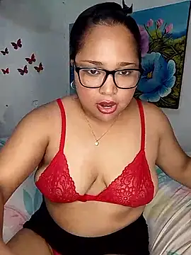 Snapshot of Angelly_ricura chatting on March 6, 2026, 6:15 pm Angelly ricura online show from March 6, 2026, 6:15 pm