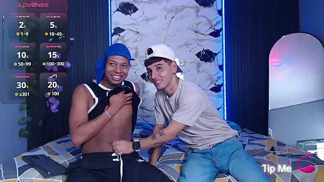 Snapshot of SpicyBoys_X chatting on September 13, 2025, 9:25 pm SpicyBoys X online show from September 13, 2025, 9:25 pm