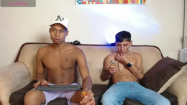 SpicyBoys X online show from April 10, 2026, 12:05 am