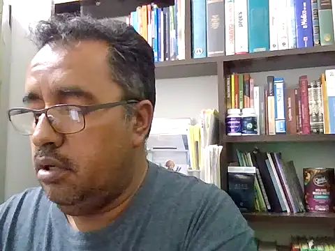 Snapshot of HomHot47 chatting on October 5, 2025, 9:45 pm HomHot47 online show from October 5, 2025, 9:45 pm