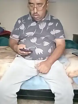 Snapshot of HomHot47 chatting on October 31, 2025, 4:02 am HomHot47 online show from October 31, 2025, 4:02 am