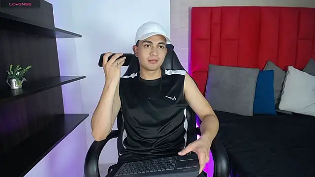 Cady Hot online show from February 2, 2026, 8:18 pm