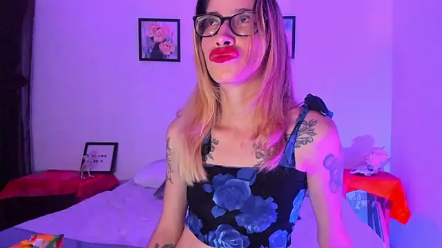 MerryyMendez online show from September 24, 2025, 2:37 am