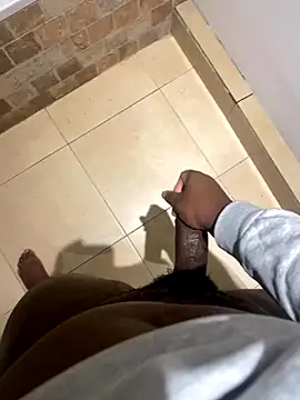 Coquin R97 online show from November 13, 2025, 12:26 pm