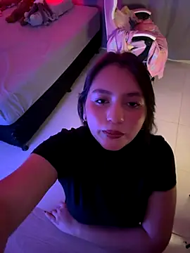 Angeldusttt online show from November 1, 2025, 1:29 am