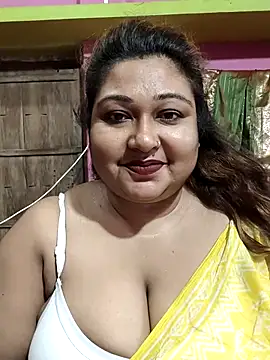 hotbhabhi011 online show from September 25, 2025, 2:04 am