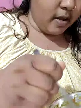 hotbhabhi011 online show from June 19, 2026, 10:52 am