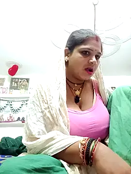 Snapshot of Rani_sahiba chatting on October 2, 2025, 8:27 pm Rani sahiba online show from October 2, 2025, 8:27 pm