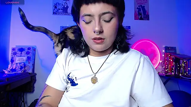 AlmaNanax online show from September 30, 2025, 1:54 am