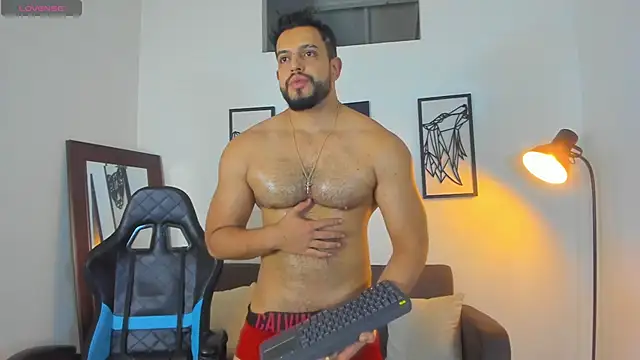 Snapshot of Justin_kingX7 chatting on October 4, 2025, 12:52 am Justin kingX7 online show from October 4, 2025, 12:52 am