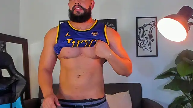 Justin kingX7 online show from June 27, 2026, 4:28 am