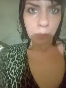 Lea9816 online show from November 2, 2025, 11:18 pm