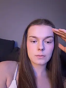 LisaFreier online show from October 7, 2025, 6:38 pm