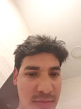 Snapshot of Elcurvo69 chatting on November 28, 2025, 10:45 pm Elcurvo69 online show from November 28, 2025, 10:45 pm