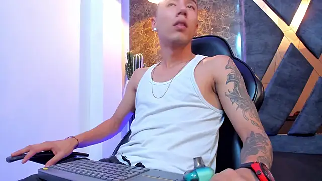 Justin Lakee online show from September 17, 2025, 11:50 pm