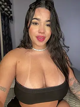 SofiaWildee online show from April 18, 2026, 2:15 am