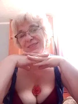 Snapshot of 52MiaLove02 chatting on June 1, 2026, 4:52 pm 52MiaLove02 online show from June 1, 2026, 4:52 pm