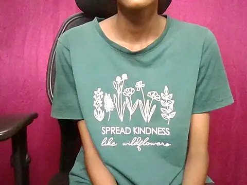 hotie saniya online show from October 4, 2025, 2:26 pm