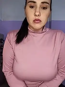 kariciasecreta online show from July 2, 2026, 1:27 am